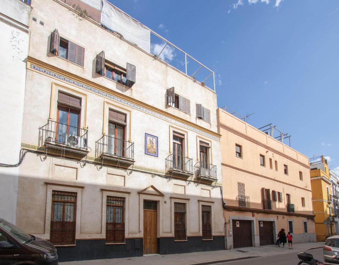 Goles Courtyard With Parking By Valcambre Daire Sevilla Dış mekan fotoğraf